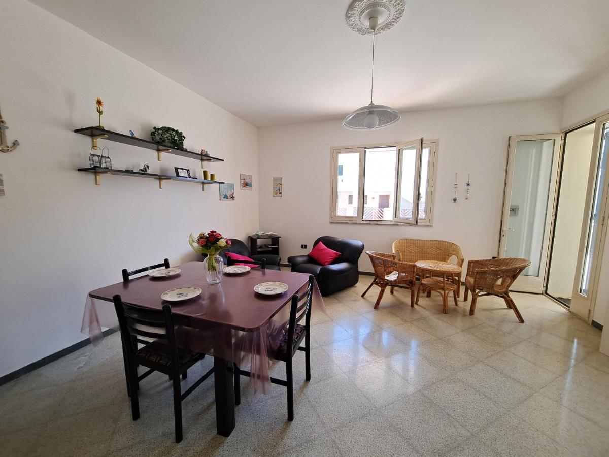Casa Vittorio A 100M Dalla Sabbia Lido Marini Exterior photo
