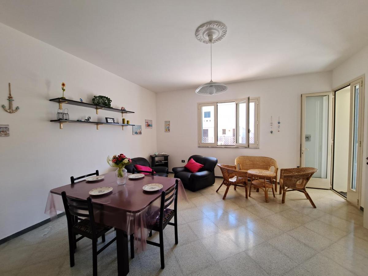Casa Vittorio A 100M Dalla Sabbia Lido Marini Exterior photo