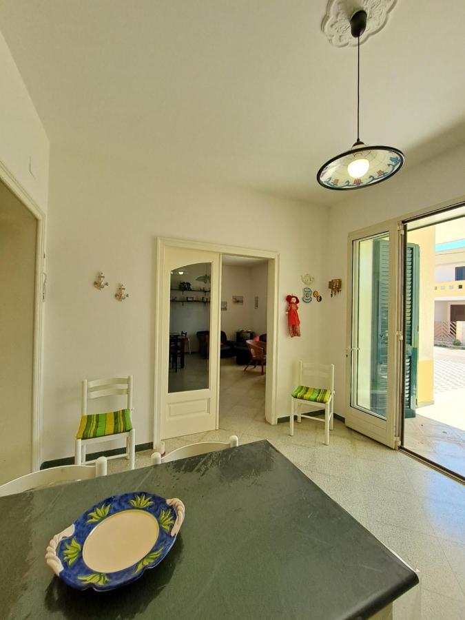Casa Vittorio A 100M Dalla Sabbia Lido Marini Exterior photo