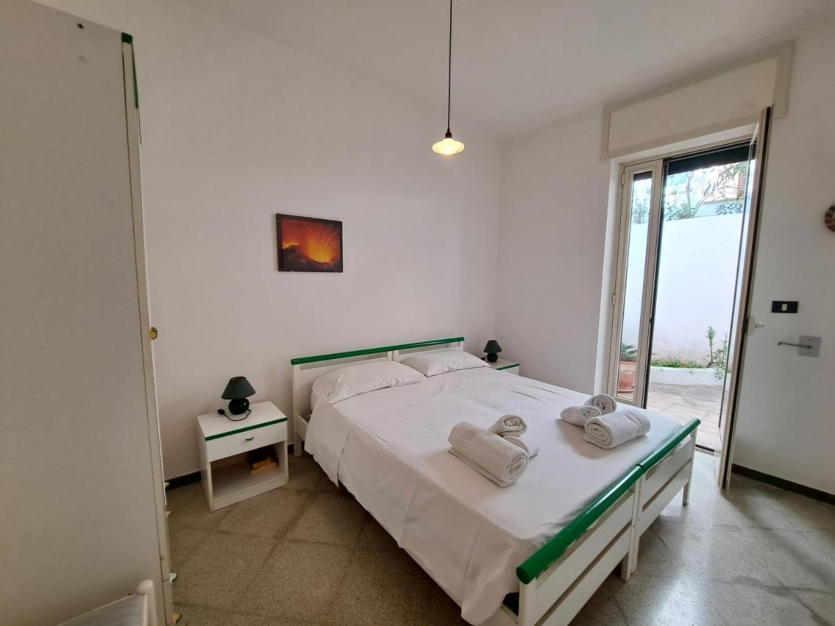Casa Vittorio A 100M Dalla Sabbia Lido Marini Exterior photo